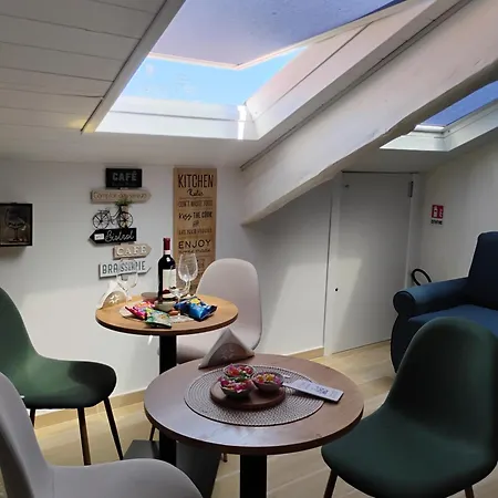 Pepe Attic 4* Neapel